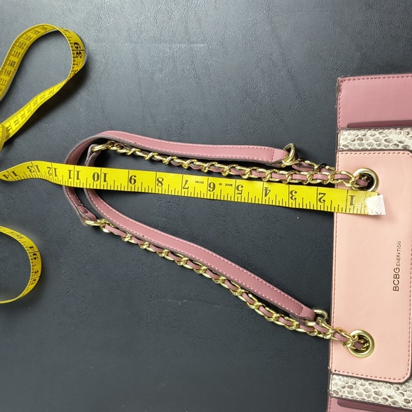 BCBGENERATION Morgan Tote Handbag Flat Snake Casual - Picture 15 of 16